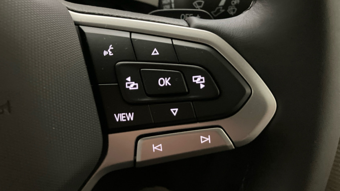 Volkswagen Multivan 1.5 TSI eHybrid Life 5dr 4MOTION DSG Estate - Image 18